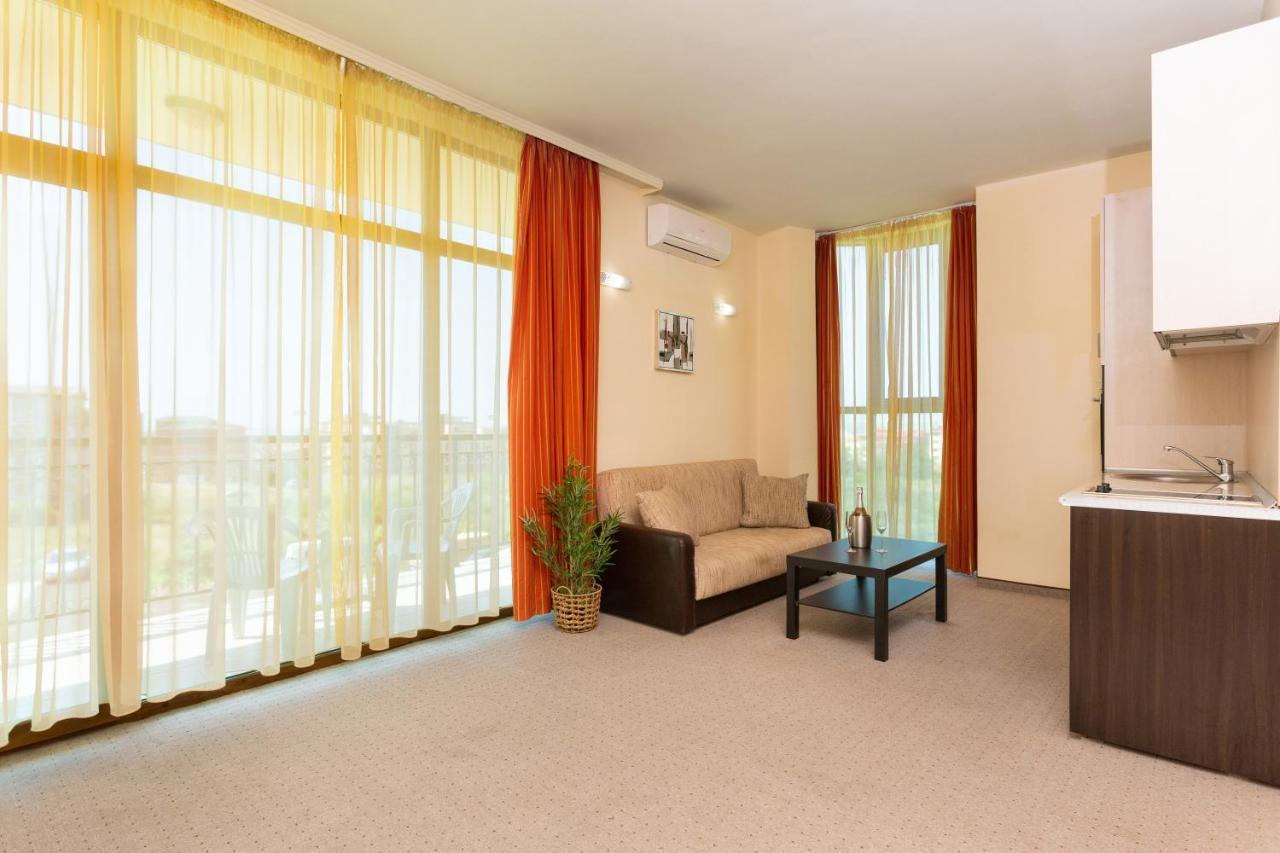 Hotel Julia Sveti Vlas Εξωτερικό φωτογραφία