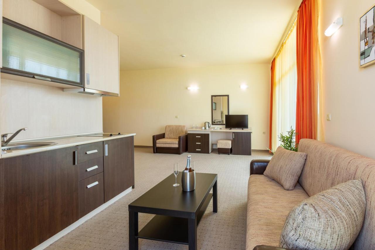 Hotel Julia Sveti Vlas Εξωτερικό φωτογραφία